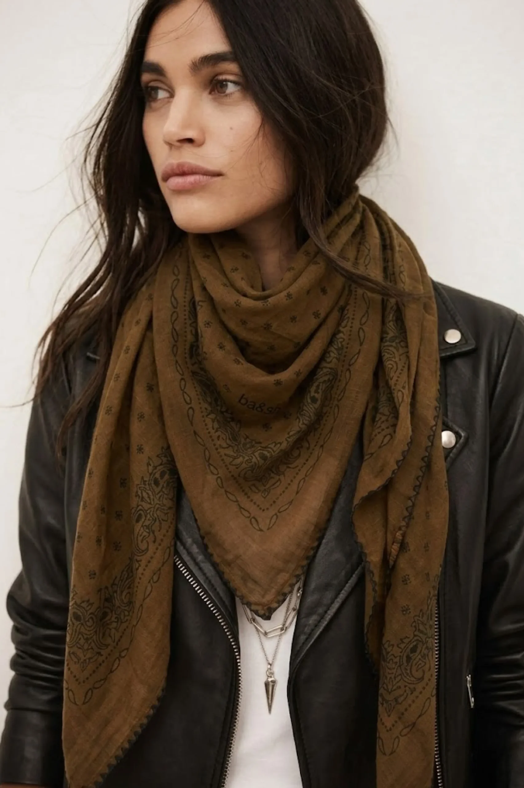 Ba&Sh FARY Foulard imprimé bandana VERT Outlet