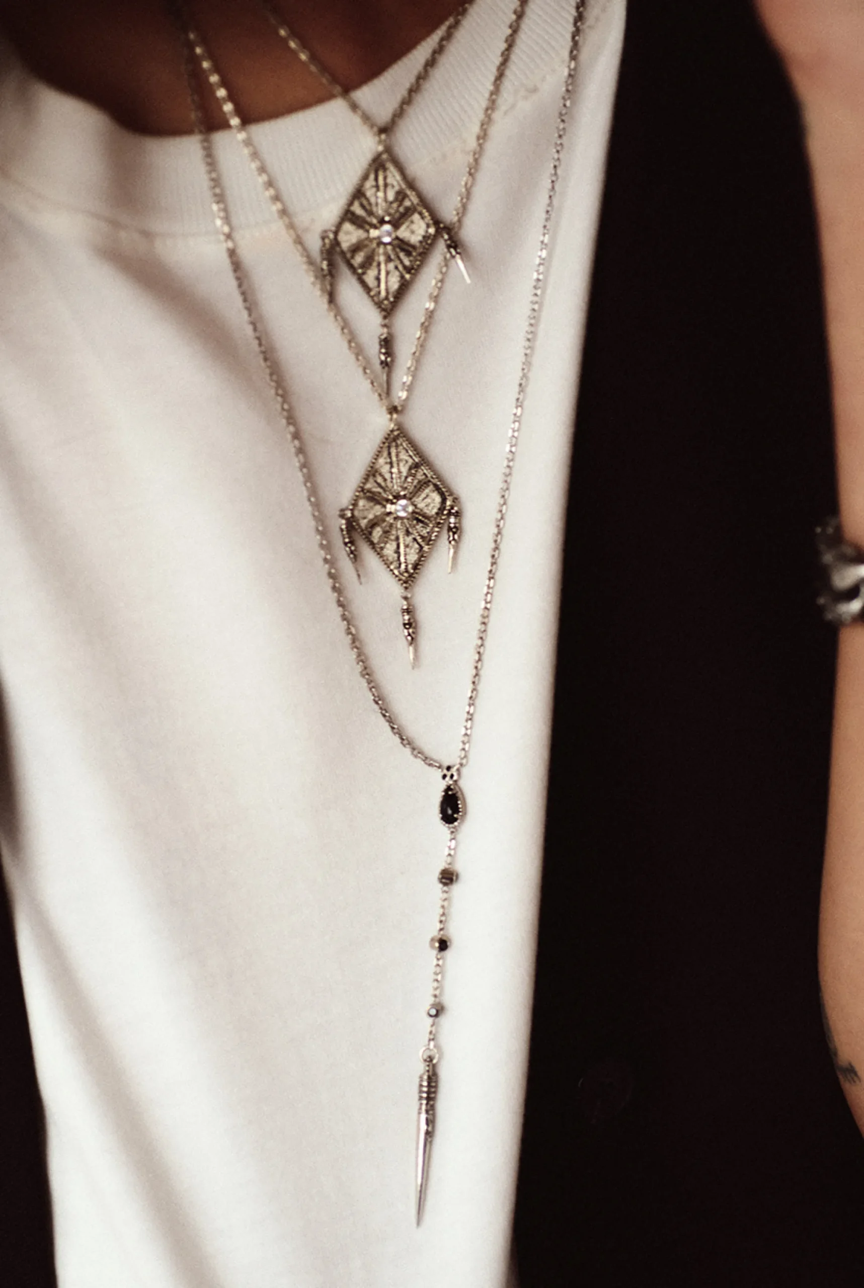 Ba&Sh OJAS collier avec pendentif GRIS Clearance